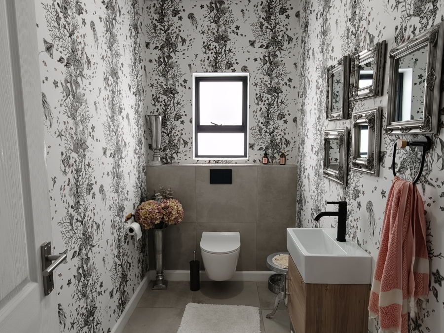 To Let 4 Bedroom Property for Rent in St Francis Links Eastern Cape